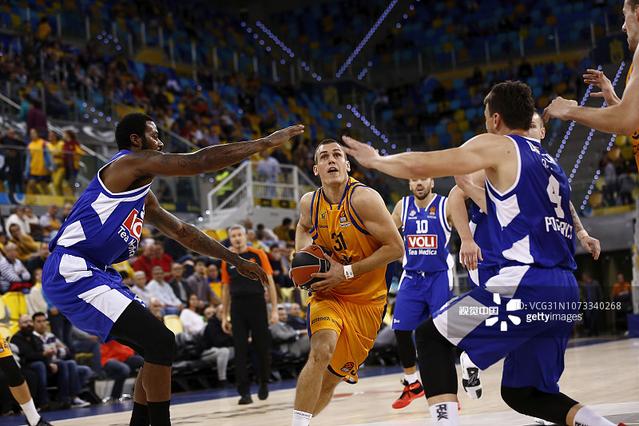 西甲前瞻：赫塔菲冲主场连胜，马竞盼取5连胜继续施压前3（西甲前瞻：赫塔菲剑指主场连胜，马竞力争五连胜紧逼前三）