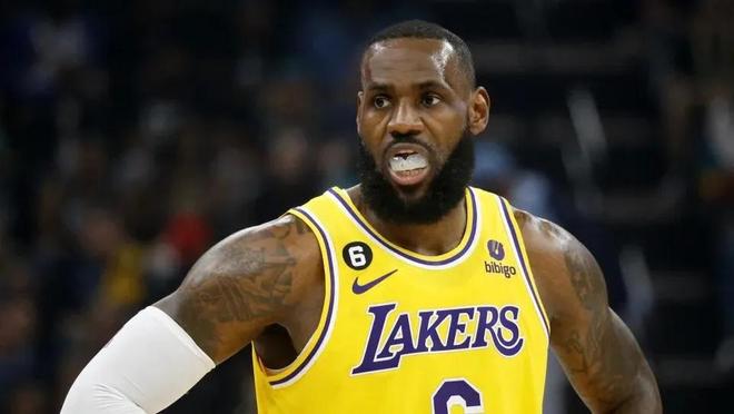 全运会｜排球女子成年组小组赛：江苏队胜云南队（全运会女排成年组小组赛：江苏队击败云南队）