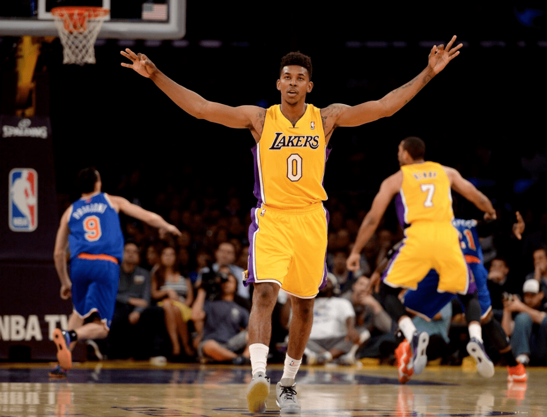 意乙第15轮积分榜更新，巴勒莫威尼斯升至前五（意乙第15轮最新积分：巴勒莫与威尼斯跻身前五）