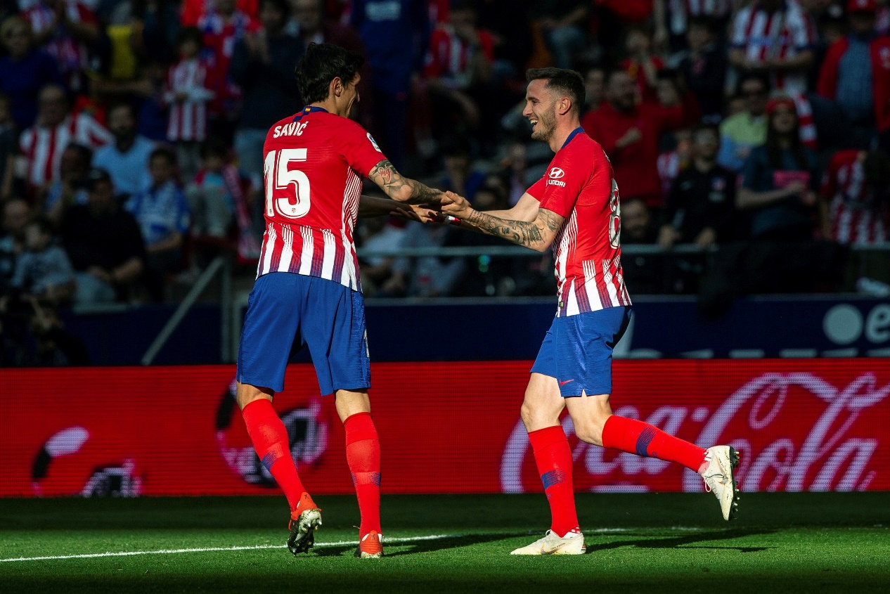 再起风波，内马尔：向教练致歉？又是哪个狗屎记者编造的谎言（风波再起，内马尔否认向教练道歉：是谁在捏造谣言？）