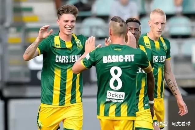 希腊队更衣 希腊队更衣